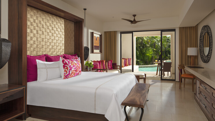 Junior Suite Swim Out